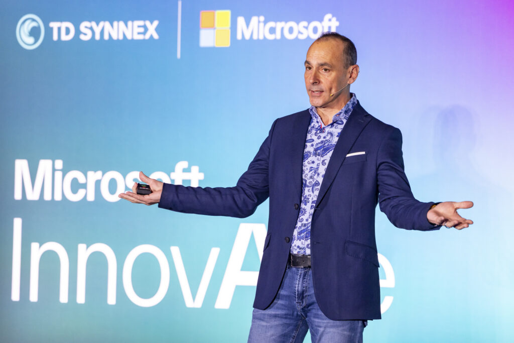 Keynote speaker, Tampa event photographer,