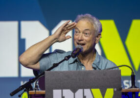 Gary Sinise